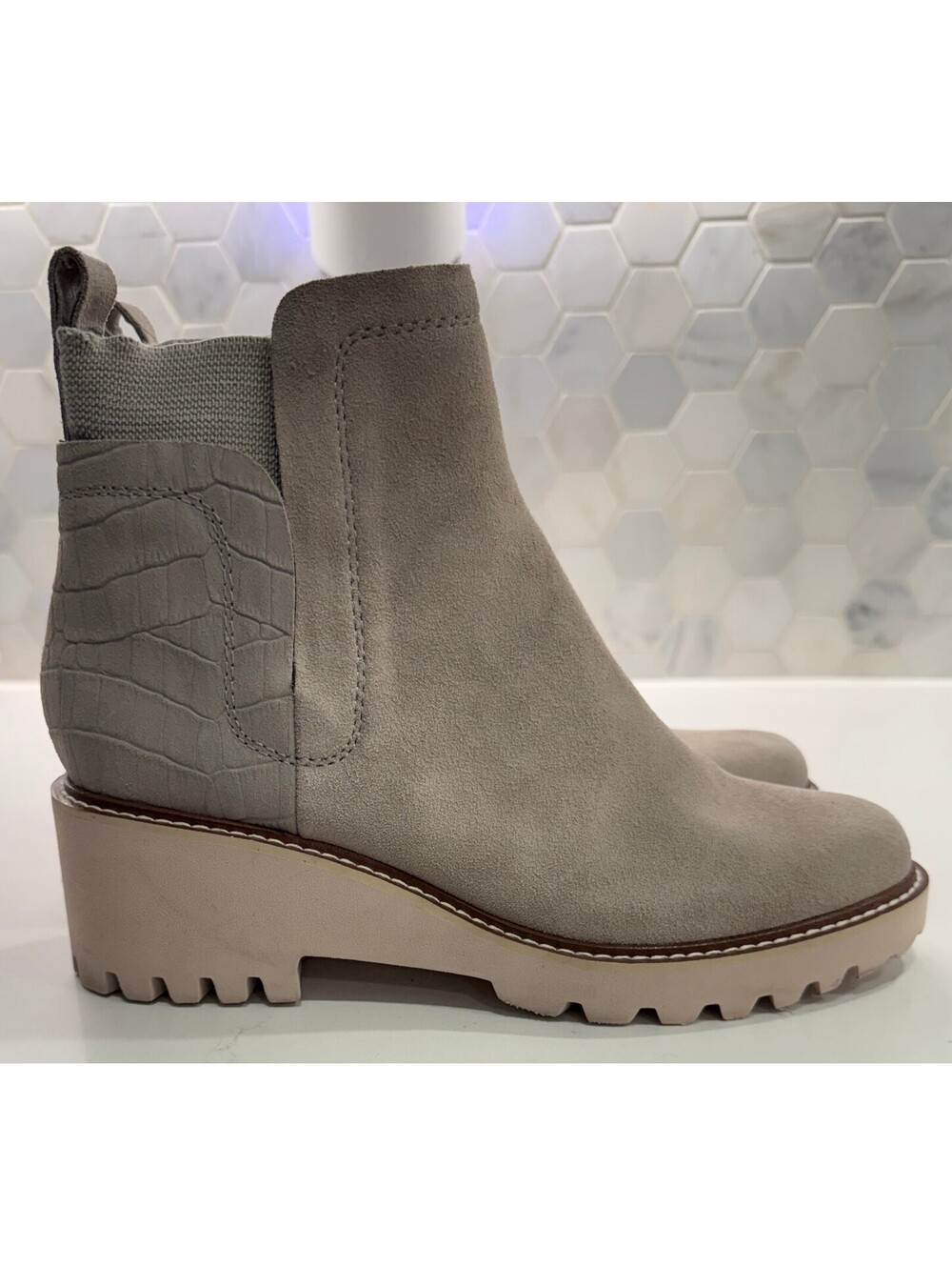 Dolce Vita HueyH20 Wedge Boots Size 9